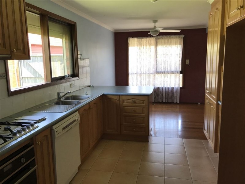 7 Wanda Court, Hallam VIC 3803