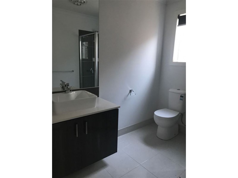 15 Leyland Drive, Narre Warren South VIC 3805