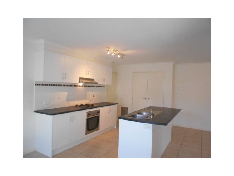 29 Springhill Drive, Cranbourne VIC 3977