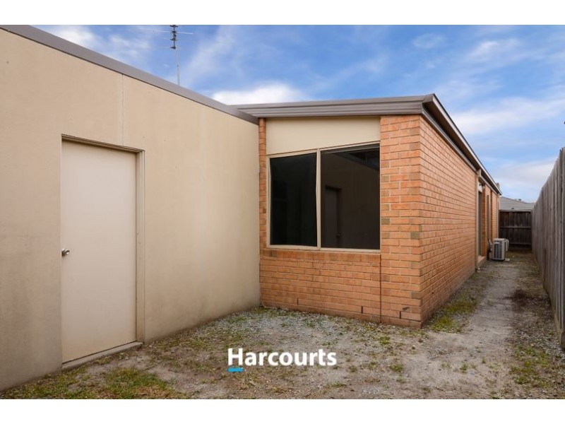 29 Pepperbush Cct, Cranbourne VIC 3977