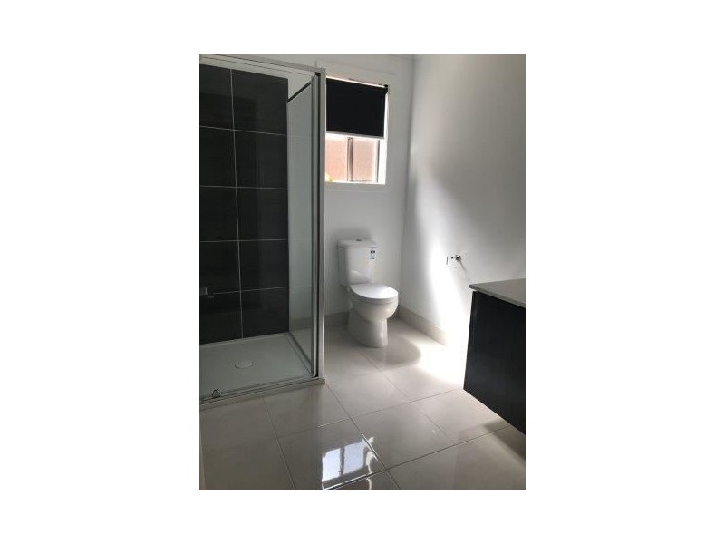 8 Leveret Way, Narre Warren South VIC 3805