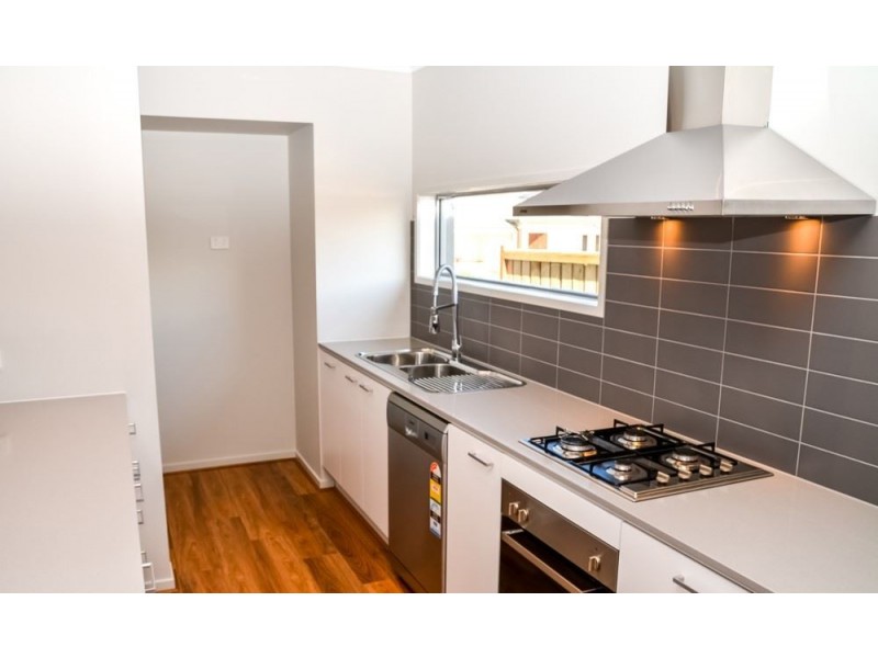 2 Trickett Street, Clyde VIC 3978