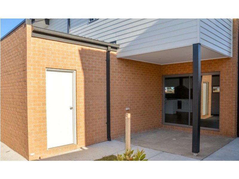 2 Trickett Street, Clyde VIC 3978