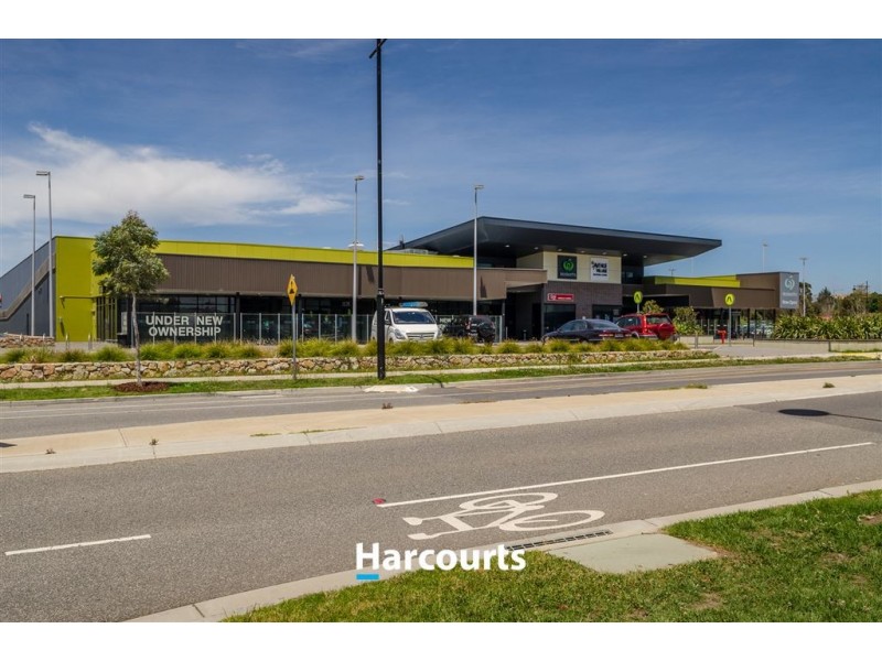 4 Woodstock Drive, Cranbourne North VIC 3977