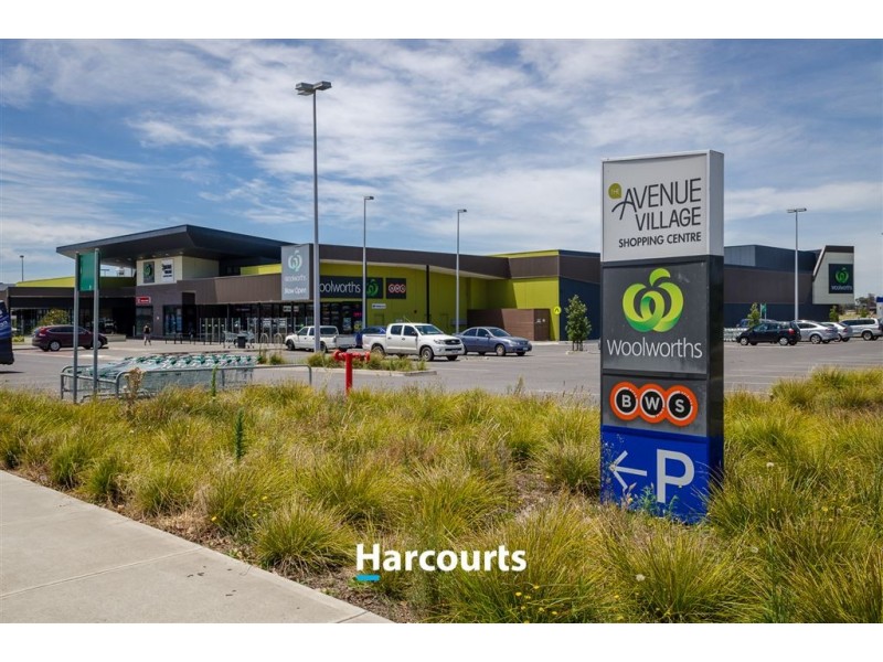 4 Woodstock Drive, Cranbourne North VIC 3977