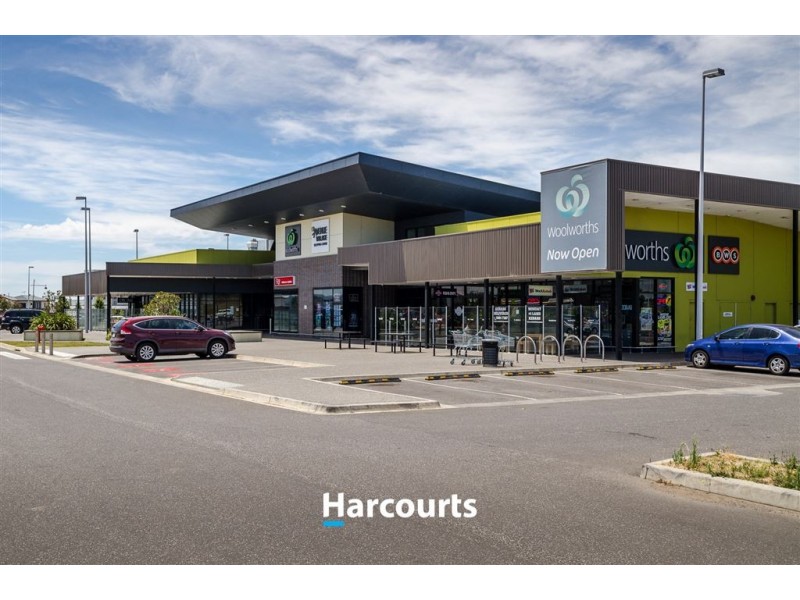 4 Woodstock Drive, Cranbourne North VIC 3977