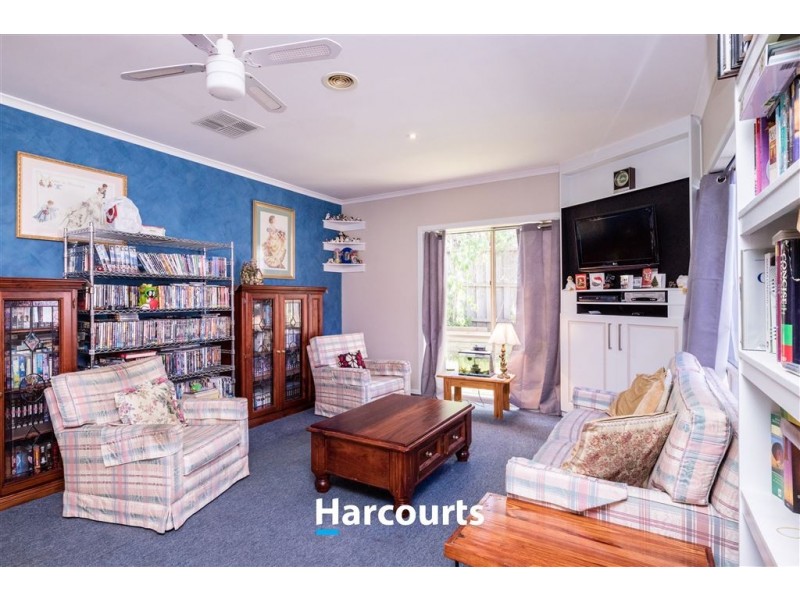 34 St Leonard Way, Pakenham VIC 3810