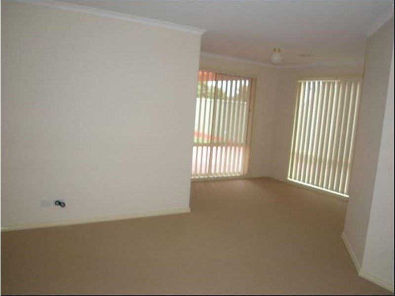 45 Briarcrest Drive, Cranbourne East VIC 3977