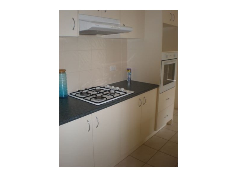 21 Stonehill Circuit, Cranbourne East VIC 3977