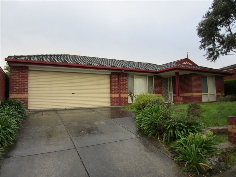 18 Domain Drive, Berwick VIC 3806