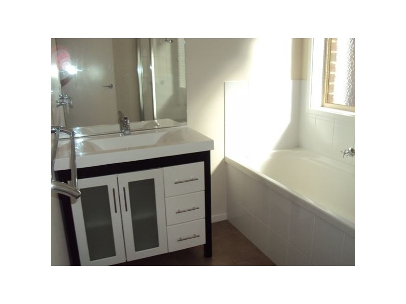 76 Wurundjeri Boulevard, Berwick VIC 3806