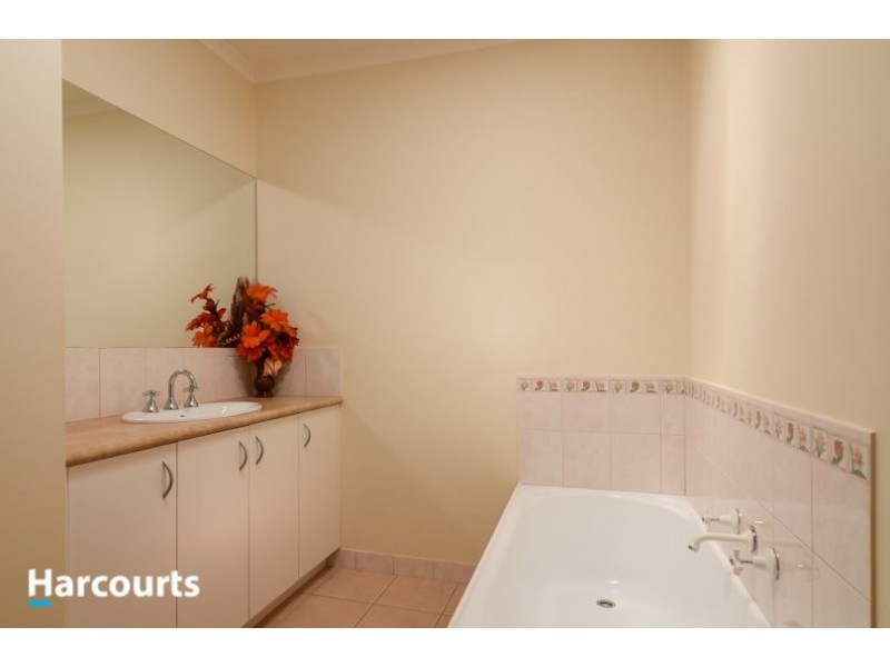 1 Bungalow Lane, Narre Warren South VIC 3805