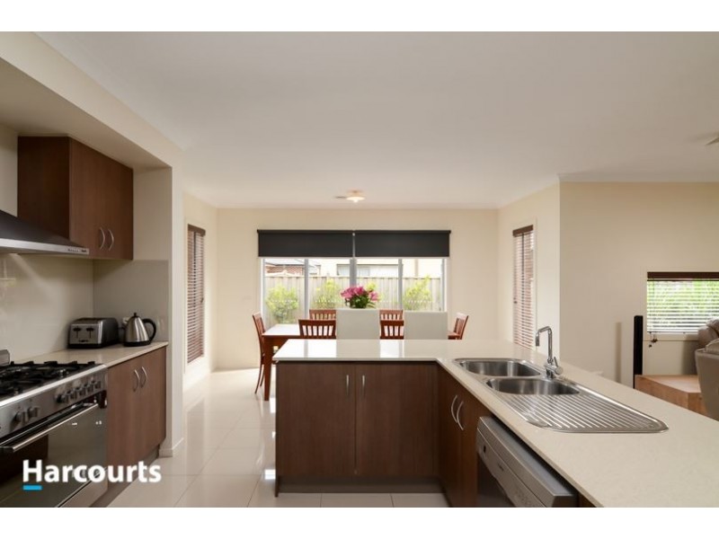 36 Beechtree Way, Cranbourne North VIC 3977