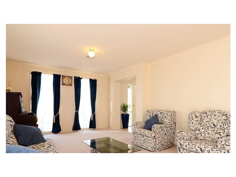 12 Demint Walk, Narre Warren South VIC 3805