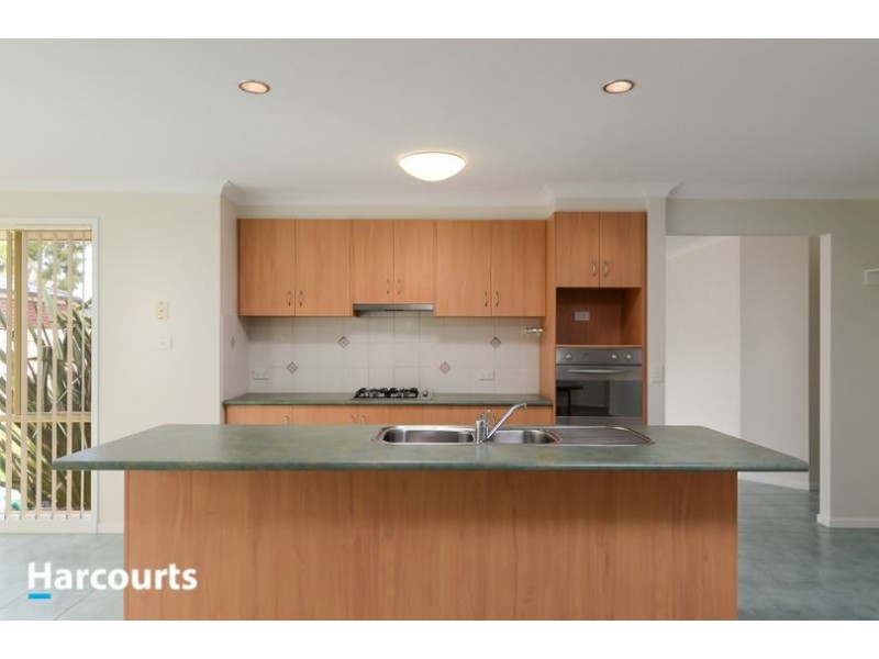 28 Jamieson Way, Berwick VIC 3806