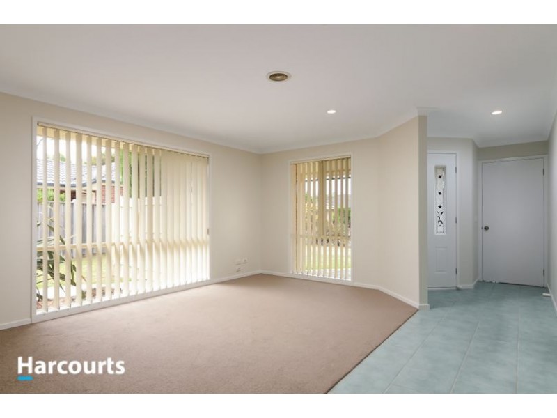 28 Jamieson Way, Berwick VIC 3806