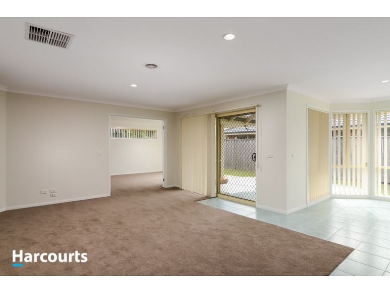 28 Jamieson Way, Berwick VIC 3806