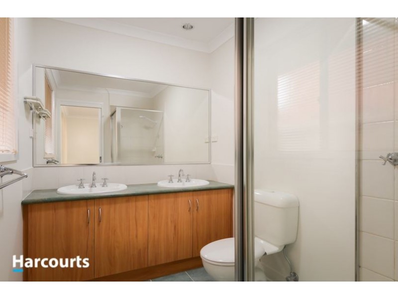 28 Jamieson Way, Berwick VIC 3806