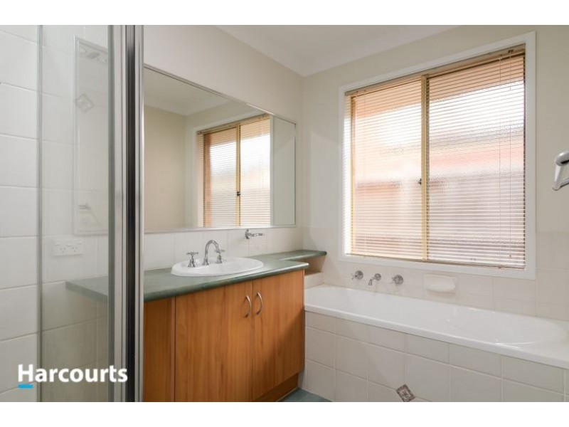 28 Jamieson Way, Berwick VIC 3806