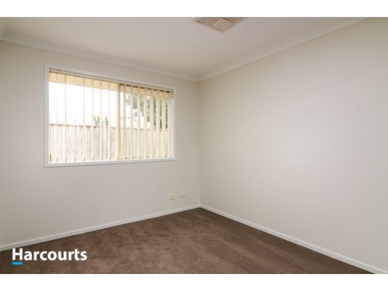 28 Jamieson Way, Berwick VIC 3806