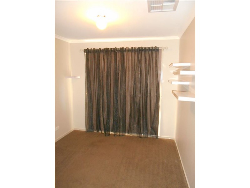 7 Franks Way, Cranbourne North VIC 3977