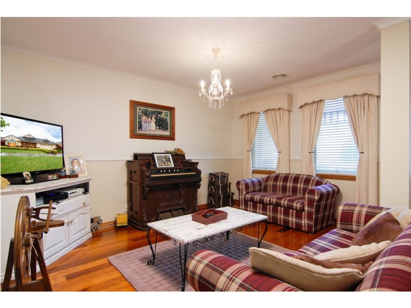 160 The Promenade, Narre Warren South VIC 3805