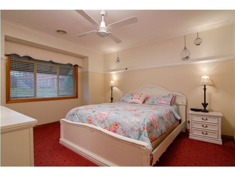 160 The Promenade, Narre Warren South VIC 3805