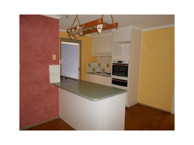 44 Samantha Crescent, Cranbourne North VIC 3977