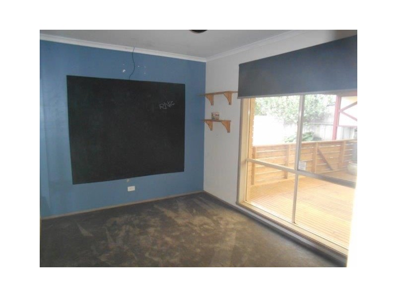 44 Samantha Crescent, Cranbourne North VIC 3977