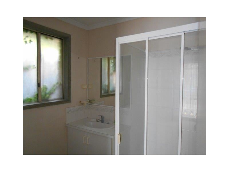 44 Samantha Crescent, Cranbourne North VIC 3977