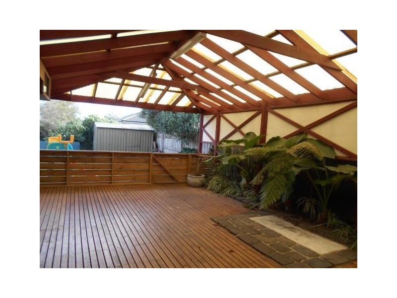 44 Samantha Crescent, Cranbourne North VIC 3977