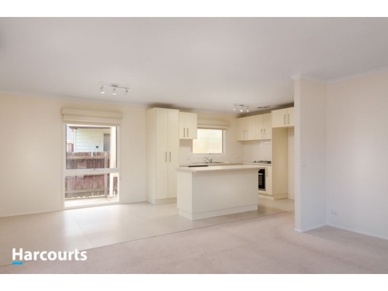 1 Beckington Crescent, Hampton Park VIC 3976