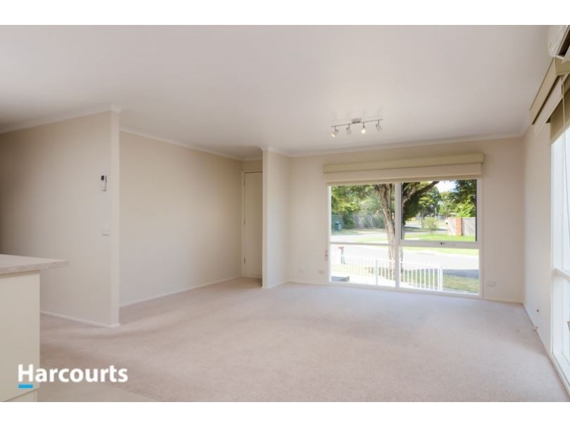 1 Beckington Crescent, Hampton Park VIC 3976