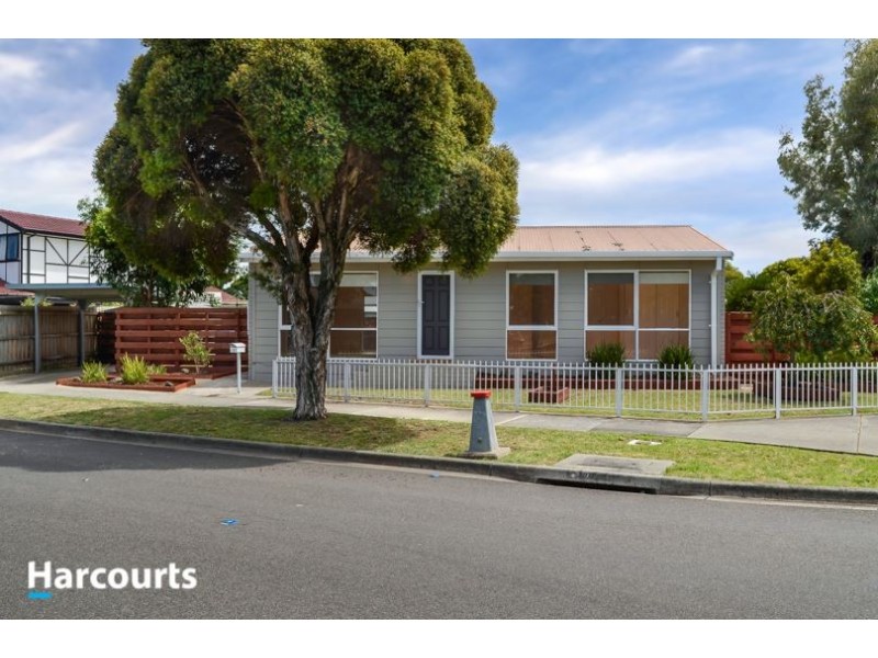 1 Beckington Crescent, Hampton Park VIC 3976