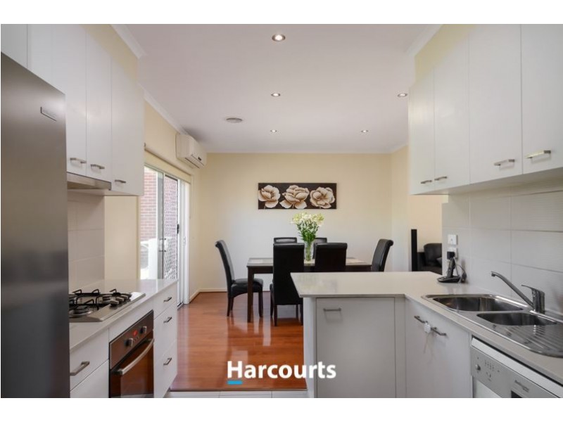 2/33 Leman Crescent, Noble Park VIC 3174