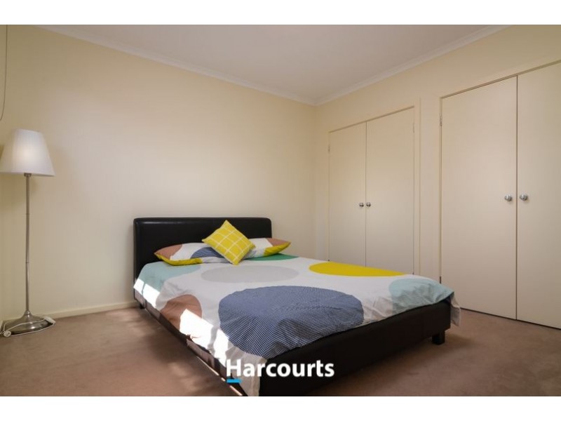 2/33 Leman Crescent, Noble Park VIC 3174