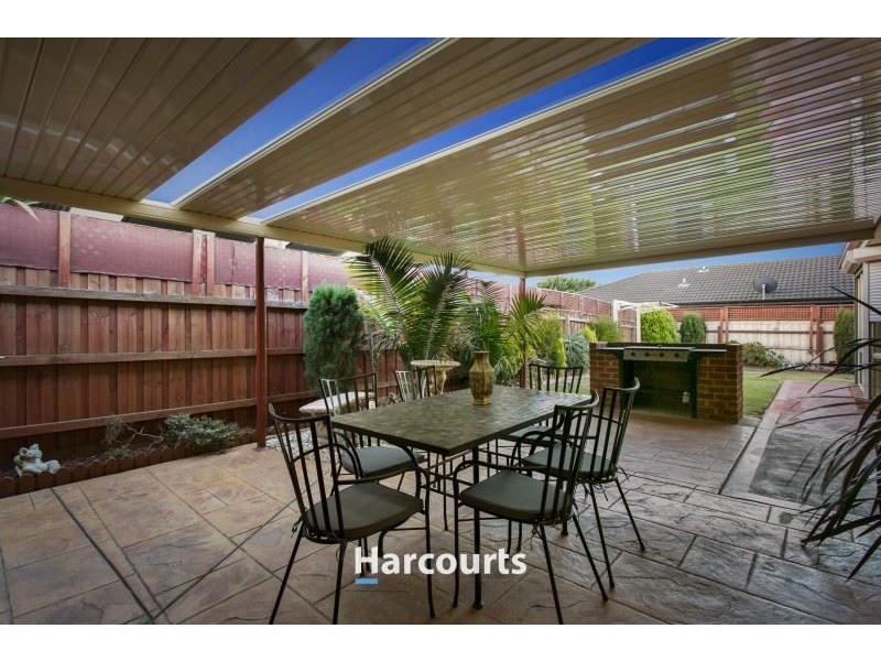 44 Miralie Way, Cranbourne West VIC 3977