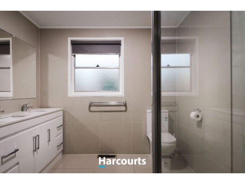 58 Mossgiel Park Drive, Endeavour Hills VIC 3802