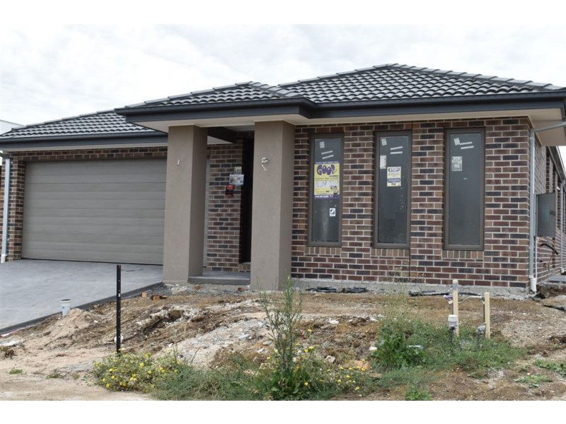 173 Mountainview Boulevard, Cranbourne North VIC 3977