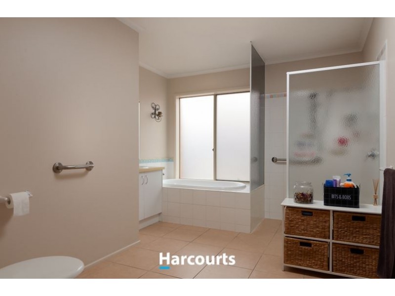 52 Community Parade, Narre Warren South VIC 3805