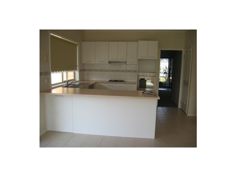 34 Waterbush Crescent, Lyndhurst VIC 3975