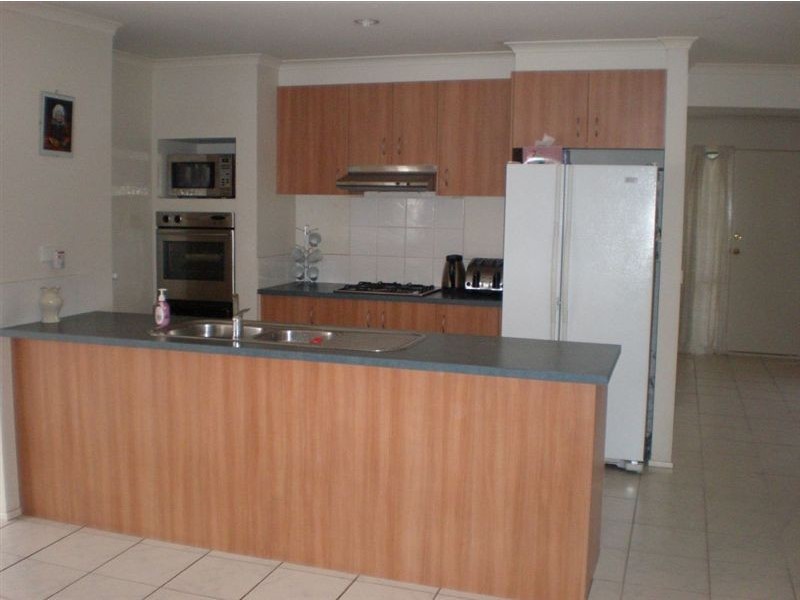 15 Blandford Crescent, Narre Warren South VIC 3805