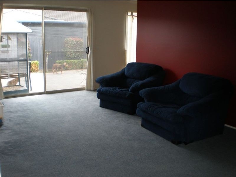 15 Blandford Crescent, Narre Warren South VIC 3805