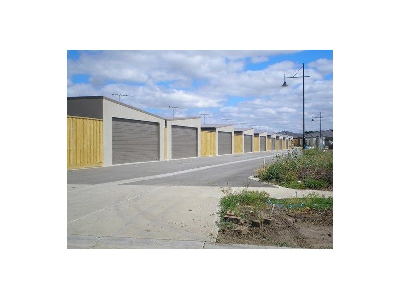 23 Pepperbush Circuit, Cranbourne VIC 3977