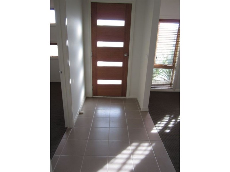 23 Pepperbush Circuit, Cranbourne VIC 3977