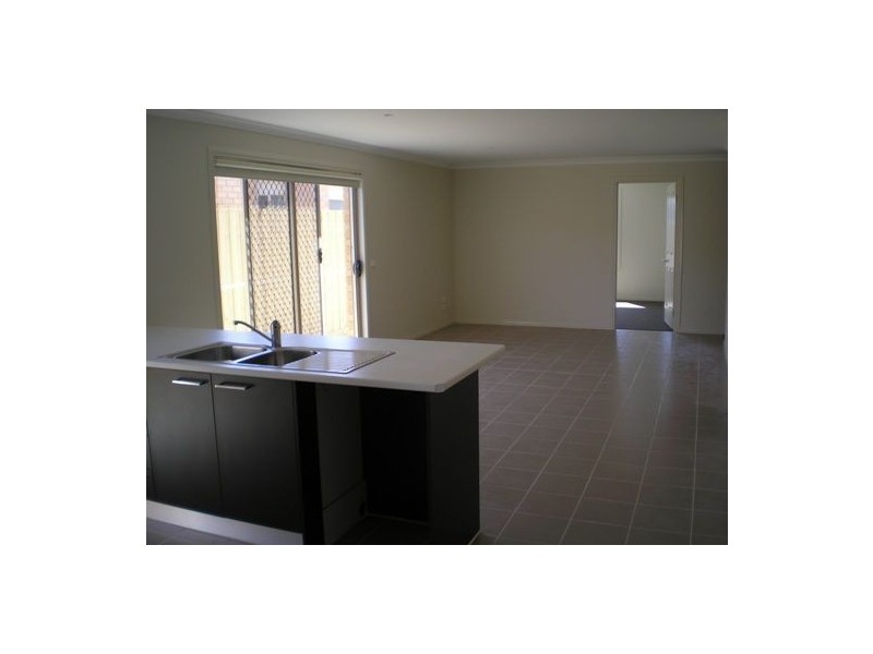 23 Pepperbush Circuit, Cranbourne VIC 3977