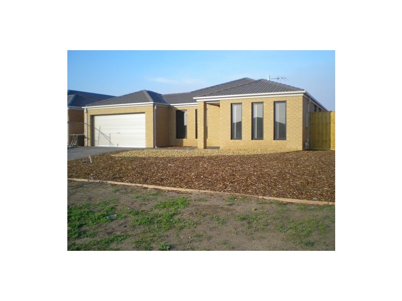 4 Buster Court, Narre Warren South VIC 3805