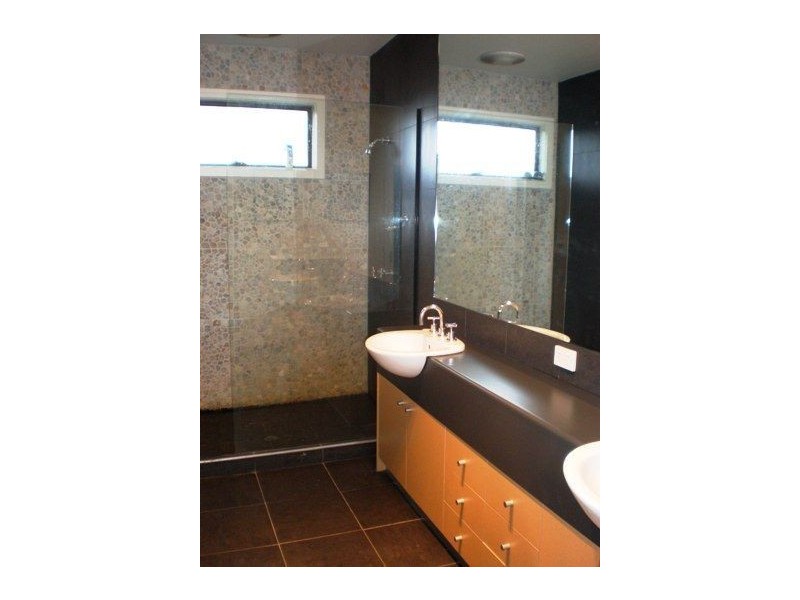 151 Nepean Hwy, Seaford VIC 3198