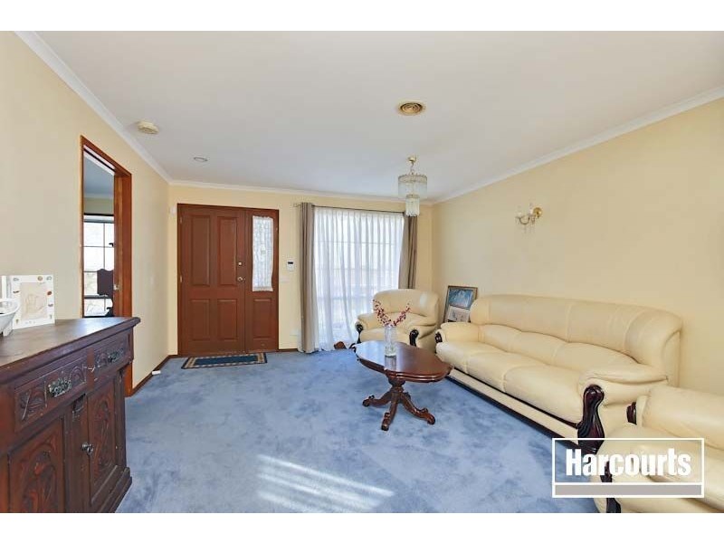 15 Janson Close, Narre Warren South VIC 3805