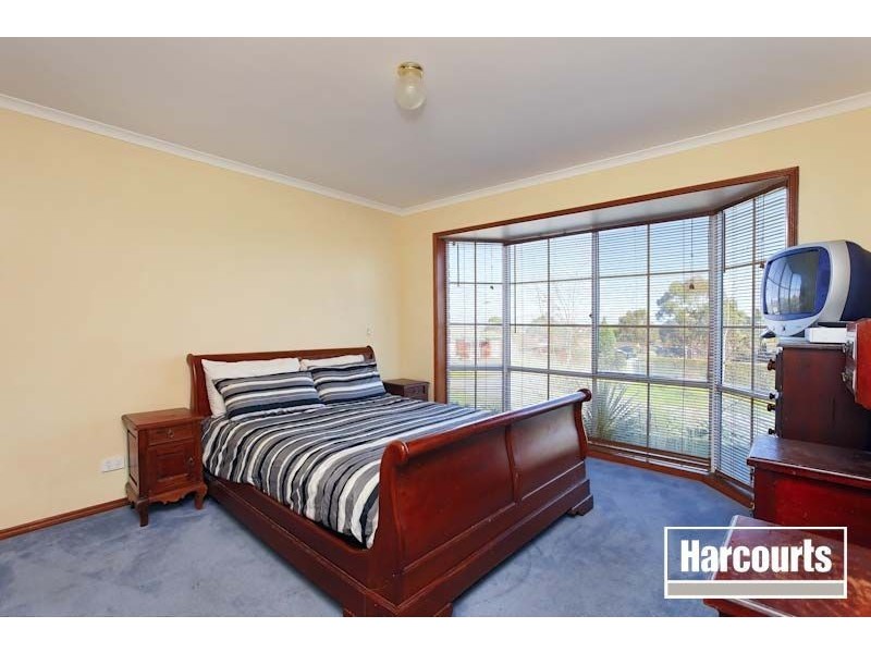 15 Janson Close, Narre Warren South VIC 3805